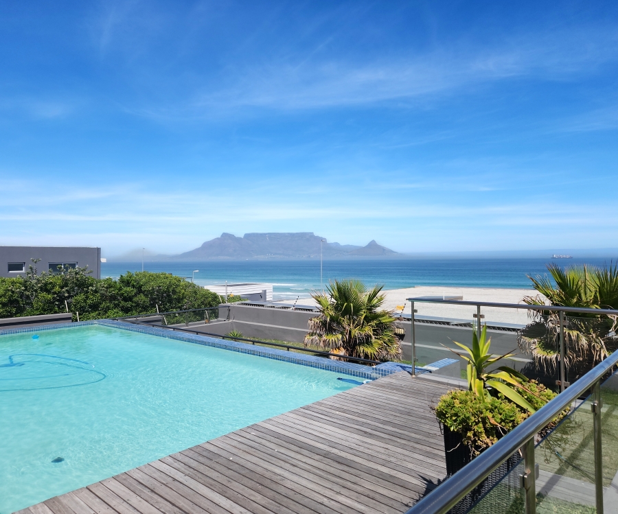 1 Bedroom Property for Sale in Bloubergstrand Western Cape